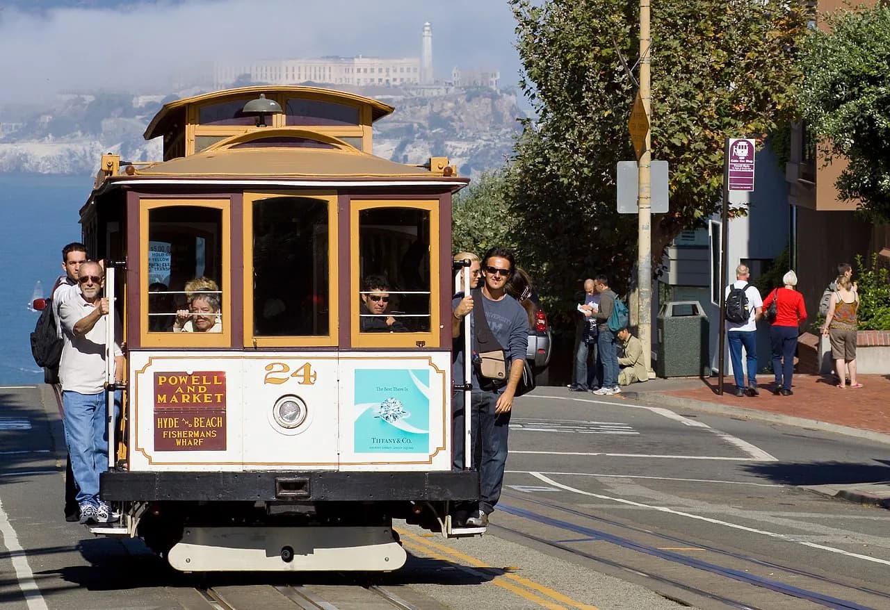 San Francisco Cable Cars with Kids: Lines, Costs & Wait-Time Tips